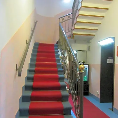 Nizza Szálloda 2*